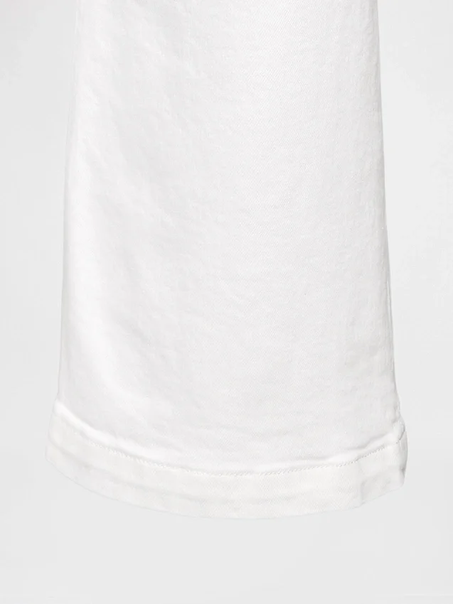Jeans med hög midja, vid ben och ankellängd
