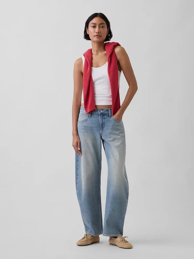 Jeans med låg midja och rak passform