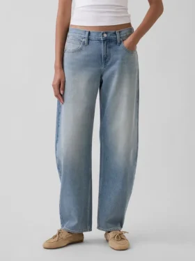 Jeans med låg midja och rak passform