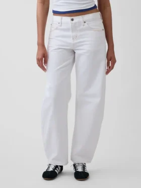 Jeans med låg midja och rak passform
