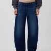 Jeans med låg midja och rak passform