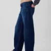Jeans med låg midja och rak passform