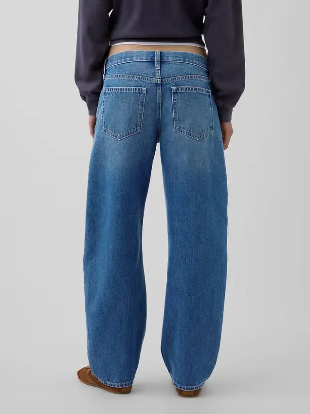 Jeans med låg midja och rak passform