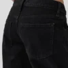 Jeans med låg midja och rak passform