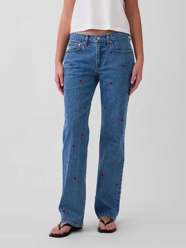 Jeans med medelhög midja, broderade och avslappnad rak passform