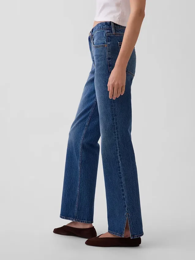 Jeans med medelhög midja, delad fåll och avslappnad rak passform
