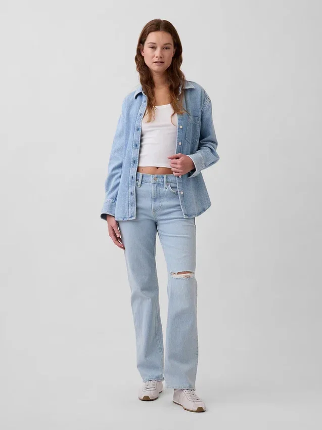 Jeans med medelhög midja och rakt snitt