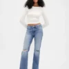 Jeans med medelhög midja och rakt snitt