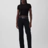 Jeans med medelhög midja och rakt snitt