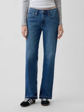 Jeans med medelhög midja och rakt snitt