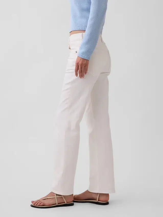 Jeans med medelhög midja och rakt snitt