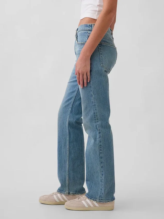Jeans med medelhög midja och rakt snitt