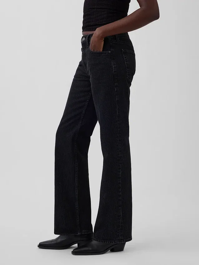 Jeans med medelhög midja och rakt snitt
