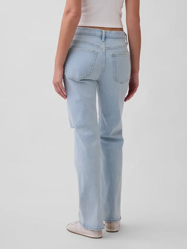 Jeans med medelhög midja och rakt snitt