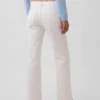Jeans med medelhög midja och rakt snitt