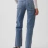 Jeans med medelhög midja och rakt snitt