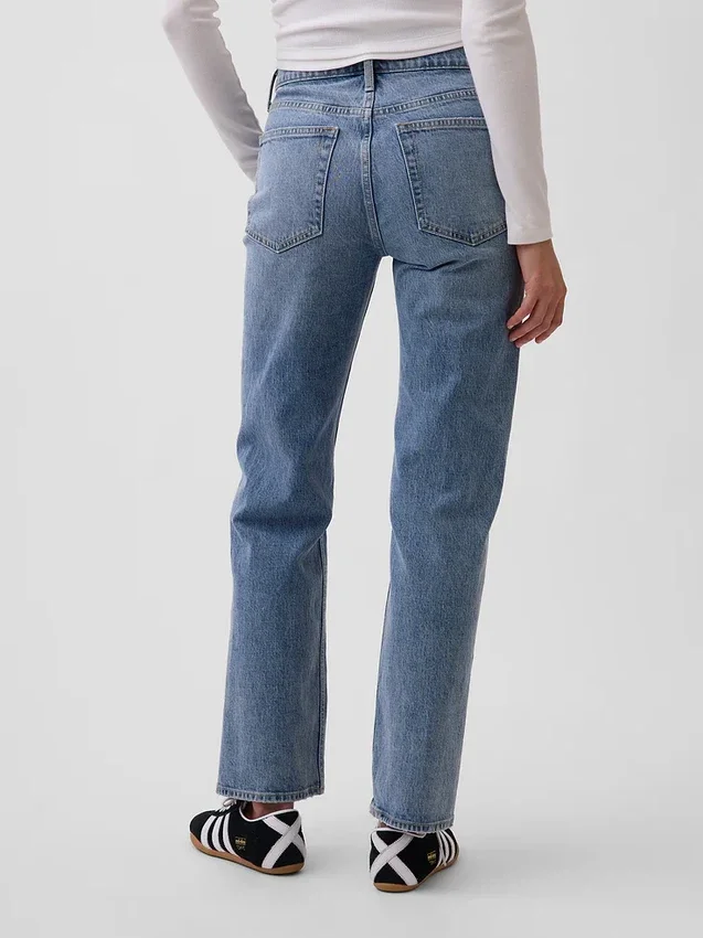 Jeans med medelhög midja och rakt snitt