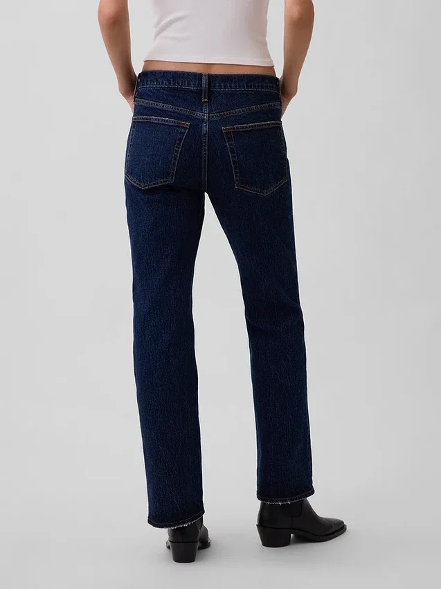 Jeans med medelhög midja och rakt snitt