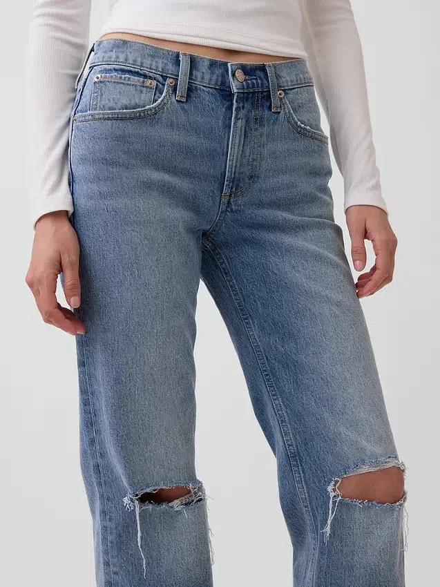 Jeans med medelhög midja och rakt snitt
