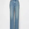 Jeans med medelhög midja och rakt snitt