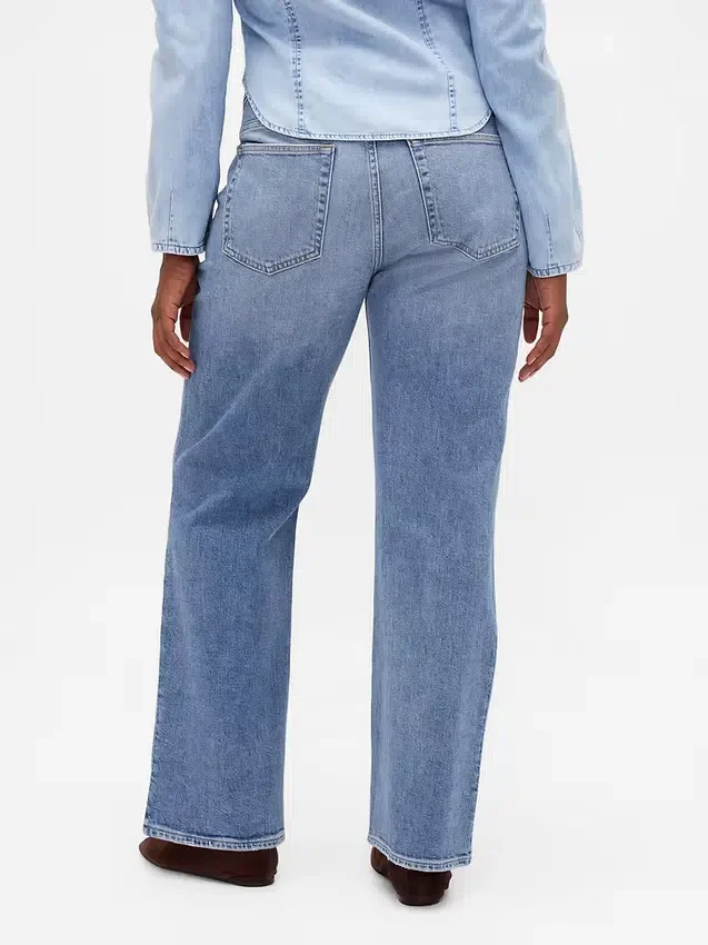 Jeans med medelhög midja och rakt snitt