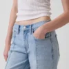 Jeans med medelhög midja, sömmar och avslappnad rak passform