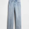 Jeans med medelhög midja, sömmar och avslappnad rak passform