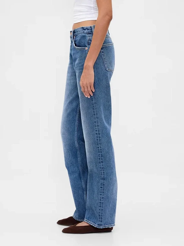 Jeans med medelhög midja, styv passform och rakt ben