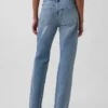 Jeans med medelhög midja, styv passform och rakt ben