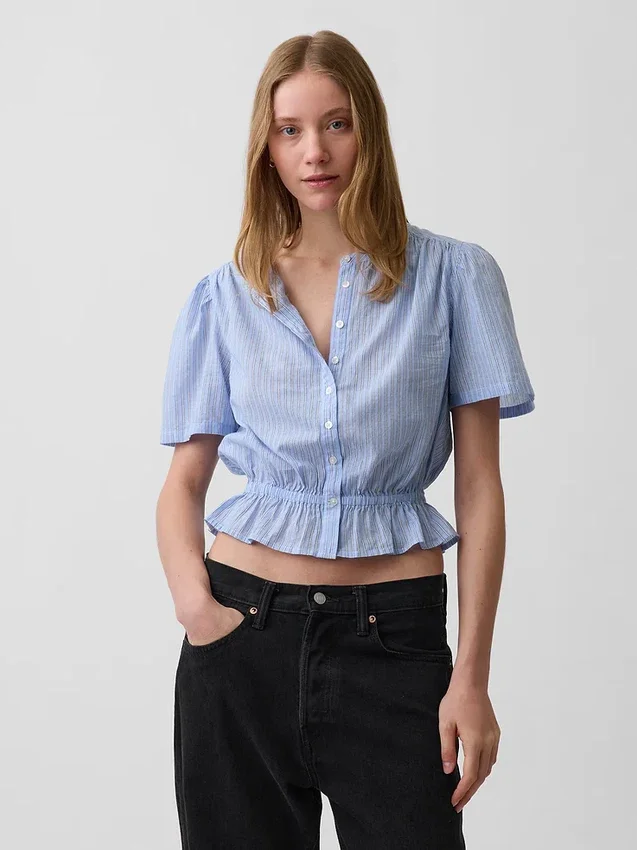 Kort peplum-top med knappar fram