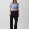 Kort peplum-top med knappar fram