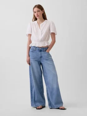 Kort peplum-top med knappar fram