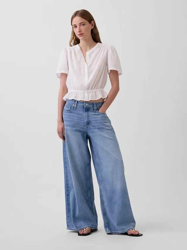 Kort peplum-top med knappar fram
