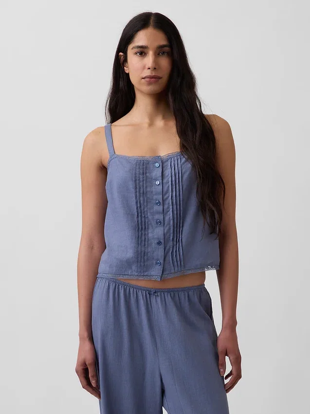 Kort pyjamas-linne i linneblandning med bieser