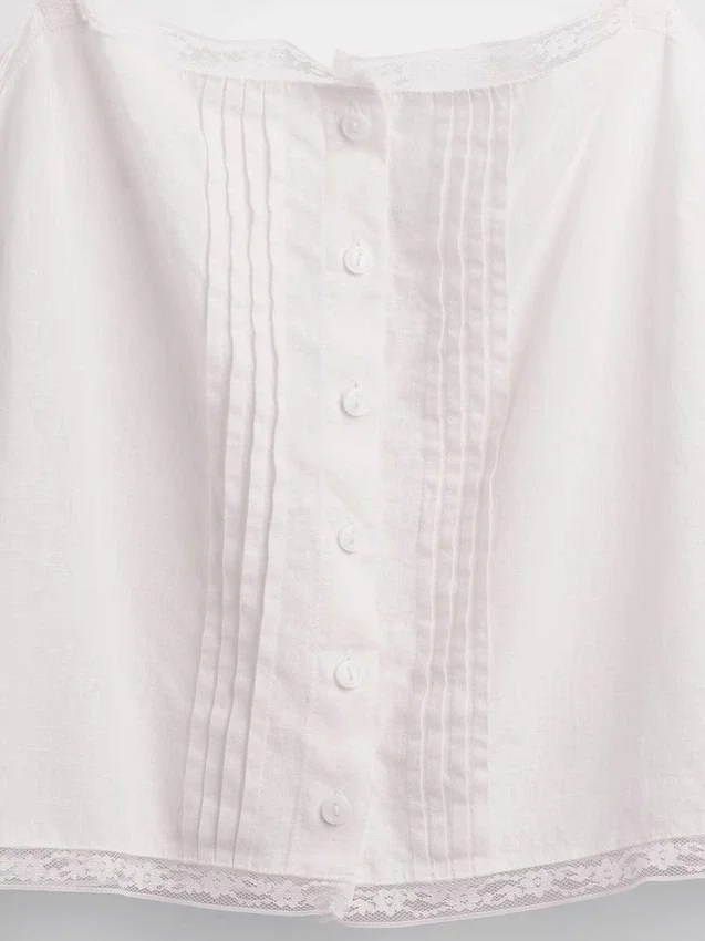Kort pyjamas-linne i linneblandning med bieser