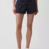 Kort Shorts i khaki med medelhög midja