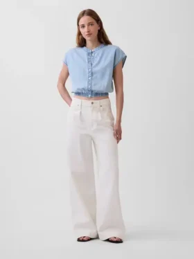 Kort topp i denim med korta ärmar och knappar framtill