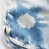 Kortshorts i tie-dye-denim med hög midja för barn