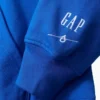 Köp blå, tjock hoodie i fransk frotté med logotyp