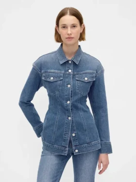 Kroppsnära lång denimjacka