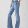 Låg midja, långa och smala sjömansjeans