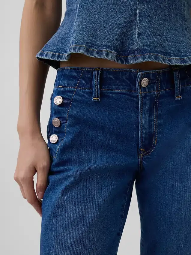 Låg midja, långa och smala sjömansjeans