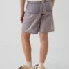 Lågmidjade, bekväma långa jeansshorts för barn