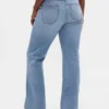 Lågmidjade, flätade fickor, långa och smala Jeans
