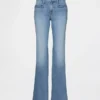 Lågmidjade, flätade fickor, långa och smala Jeans