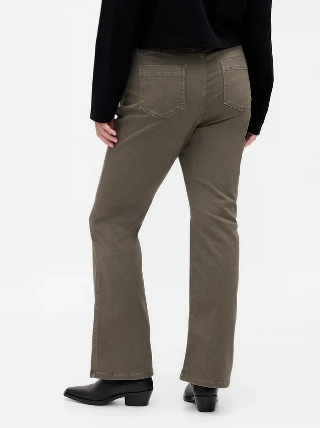 Lågmidjade långa och smala byxor i twill
