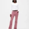 Lågmidjade, långa och smala jeans i corduroy