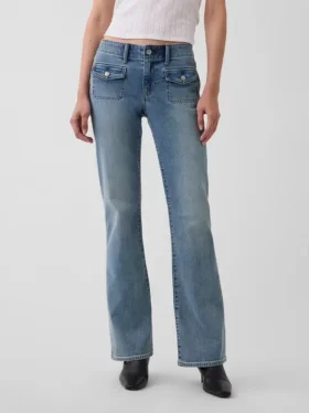 Lågmidjade, långa och smala Jeans med påsydda fickor