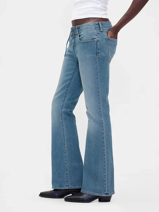 Lågmidjade, långa och smala Jeans med snörning