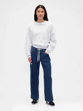 Lågmidjade, lösa 90-talsjeans med dragsko